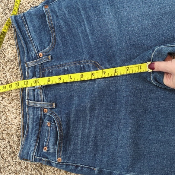 Levis blue wedgie straight button fly high rise straight leg cropped jeans - Picture 5 of 9